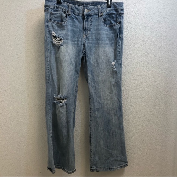 American Eagle Outfitters Denim - American Eagle Light Wash Boyfriend Jeans 14 Short